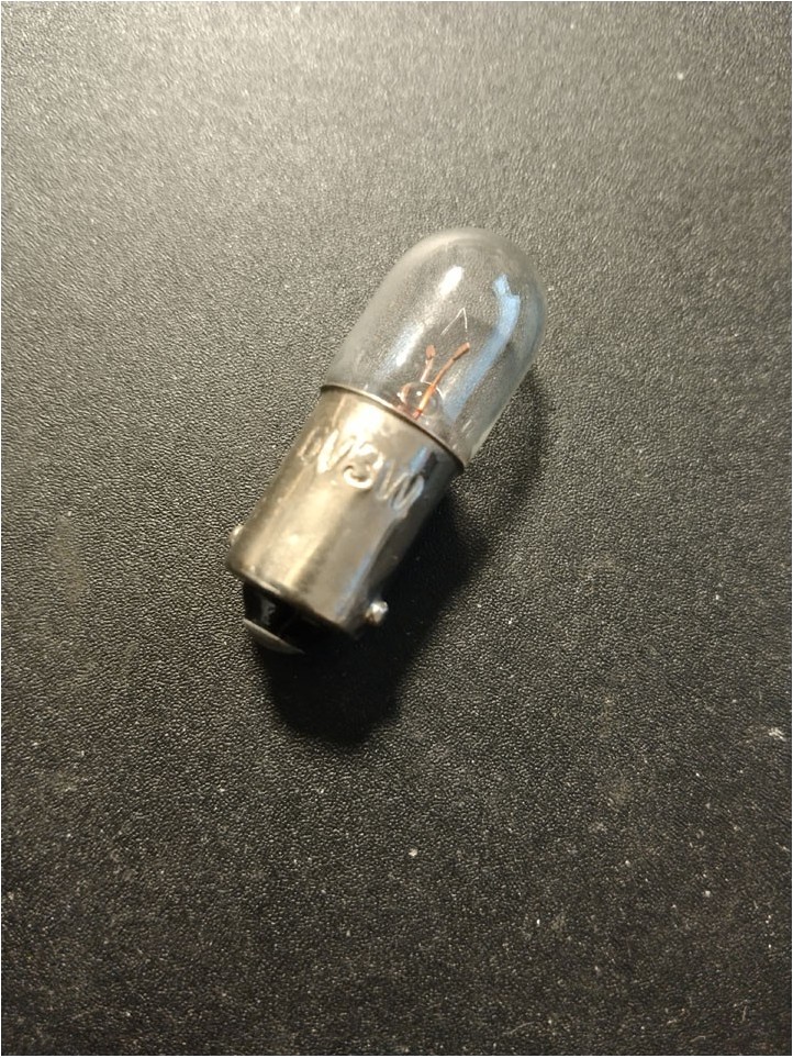 BA9S - 44 - Warm White - 6.3V / 3W