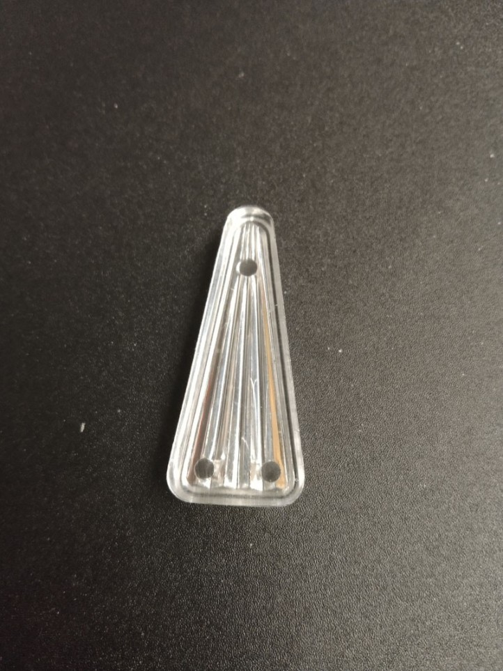 Insert - Triangle 1-1/2" - Transparent