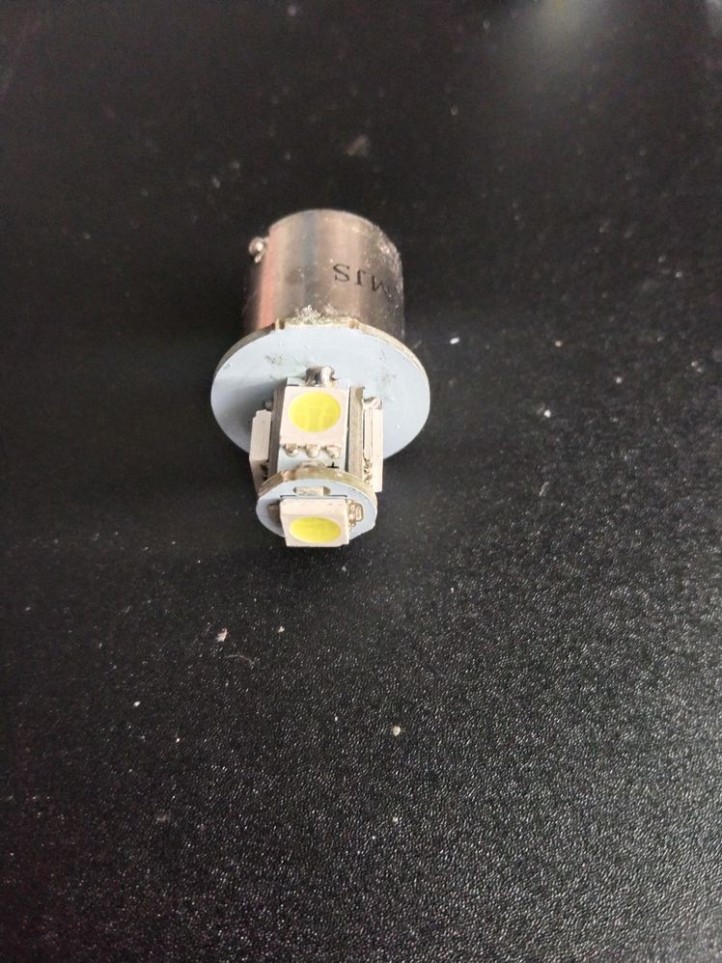 Flasher BA15S / 89 - 12V - 360° - Blanc Froid