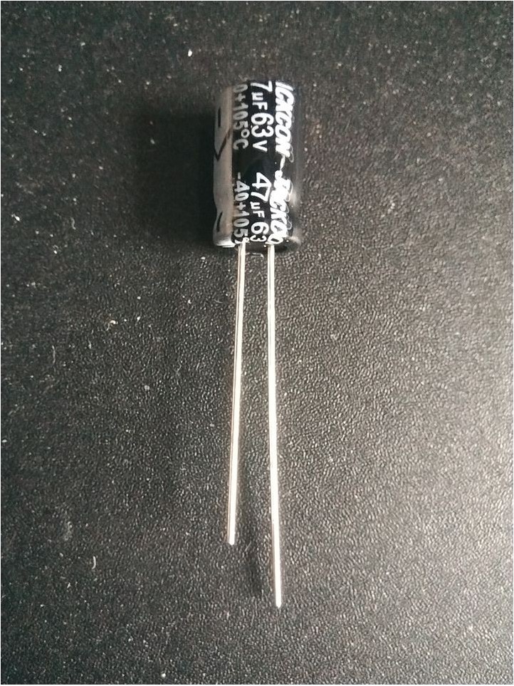 Capacitor Electrolytic - Radial - 63V / 47µF