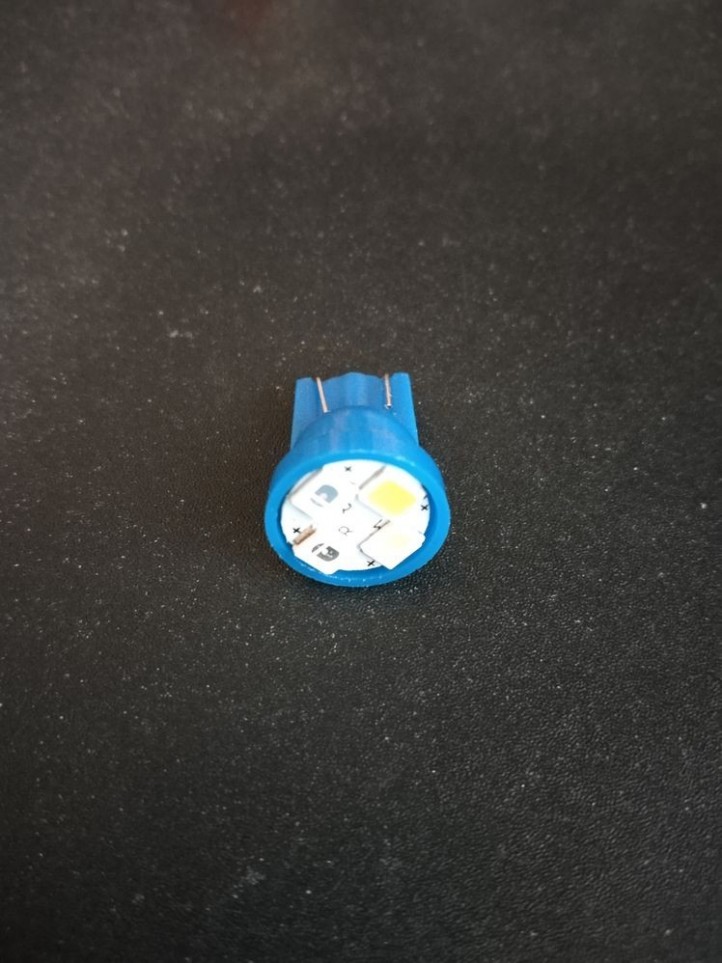 T10 - Scintillante - Effet Flamme Bleue