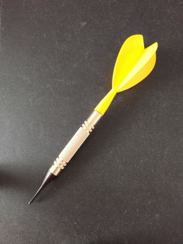 Dart - Brass / Plastic - Yellow
