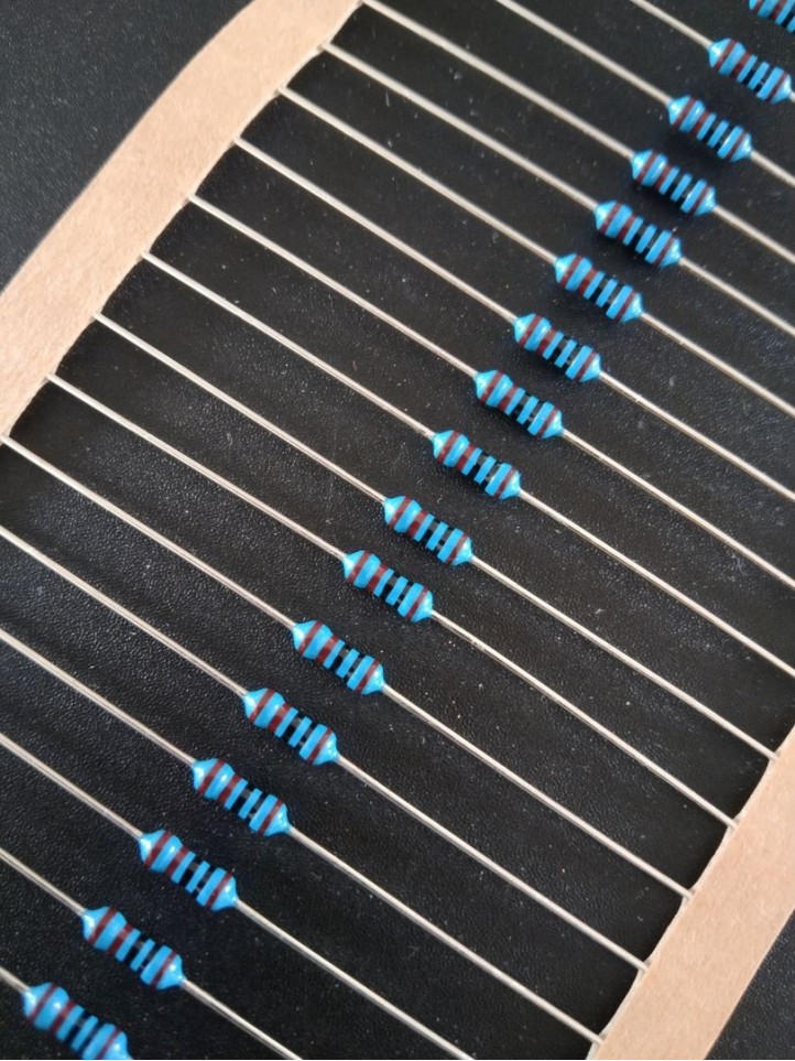 5x Resistor - 1/4W - Different Values