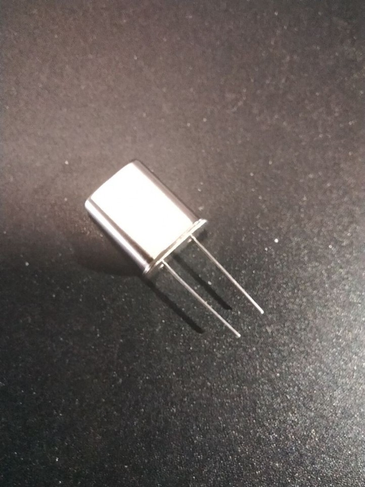 Quartz - Oscillateur - 8MHz