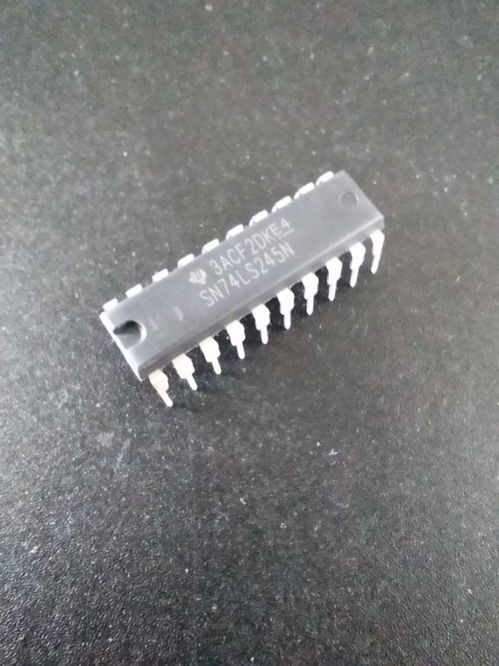 I.C. - 74LS245