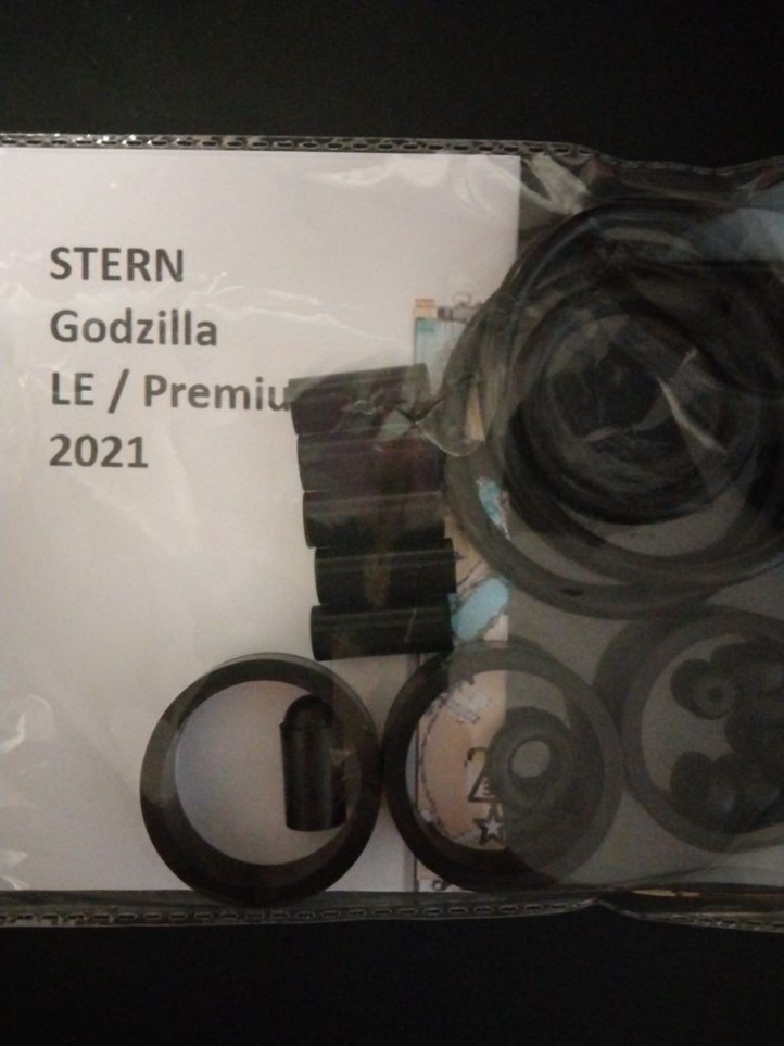 STERN - Godzilla - LE / Premium - 2021