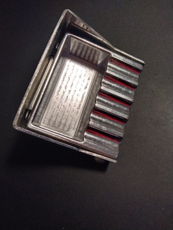 Cendrier Basculant de Flipper - Aluminium