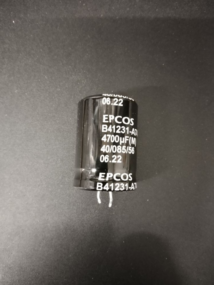 Capacitor Electrolytic - Snap In - 35V / 4700µF