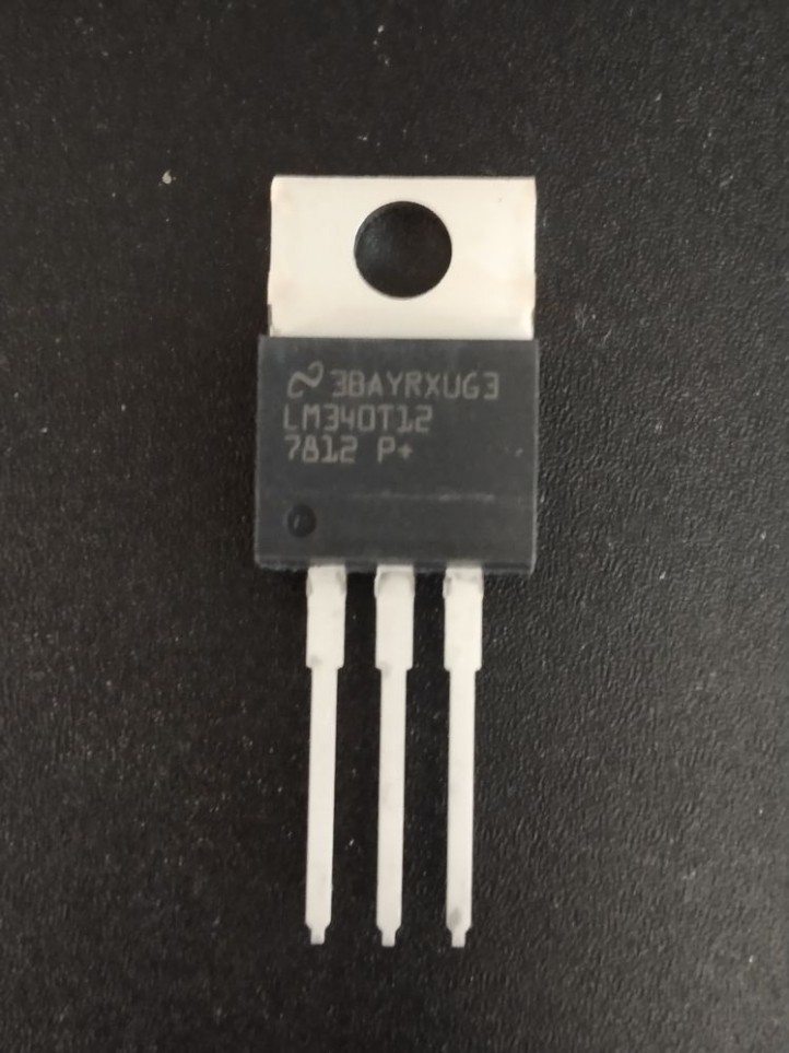 Régulateur - LM7812  +12V