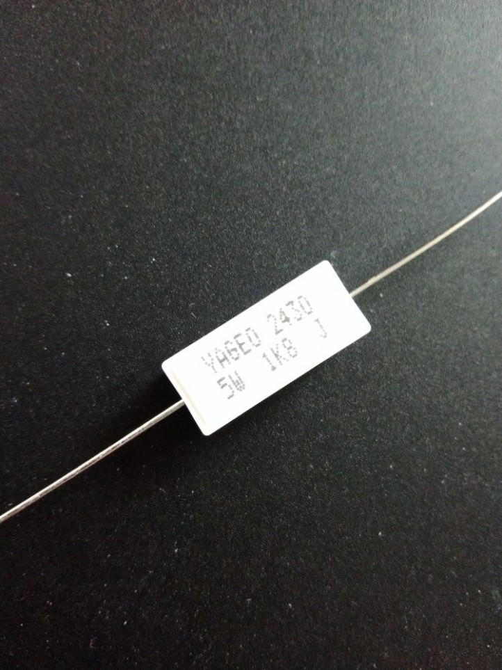 Résistance Ciment - 5W / AXIAL - Différentes Valeurs