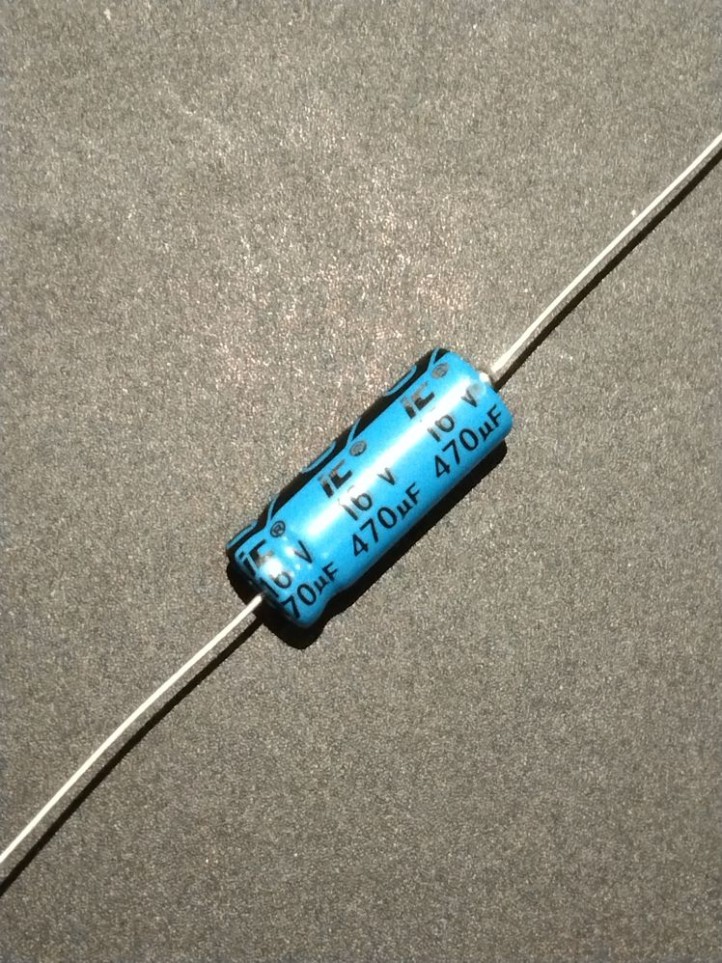 Capacitor Electrolytic - Axial - 16V / 470µF
