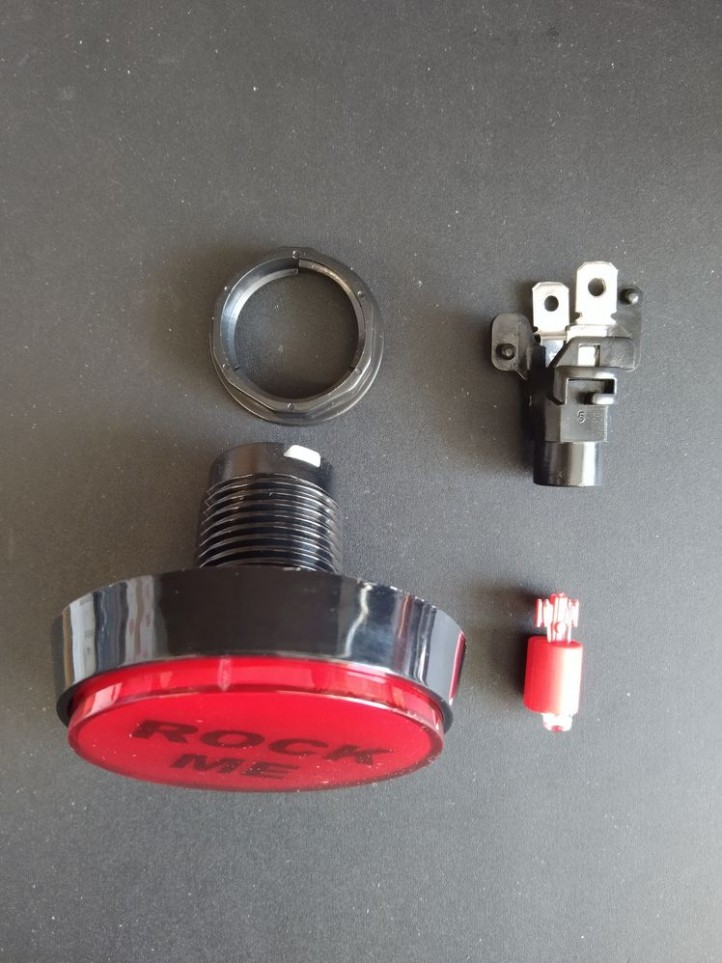 Bouton de Caisse Large - ROCK ME - Rouge - Corps Noir
