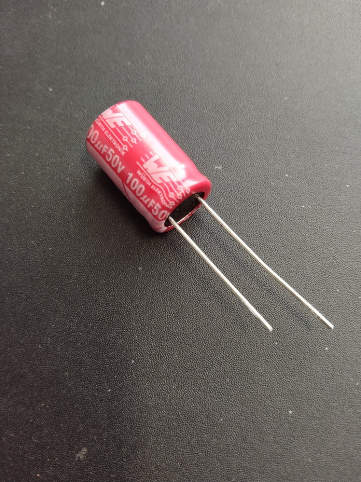 Capacitor Electrolytic - Radial - 50V / 100µF