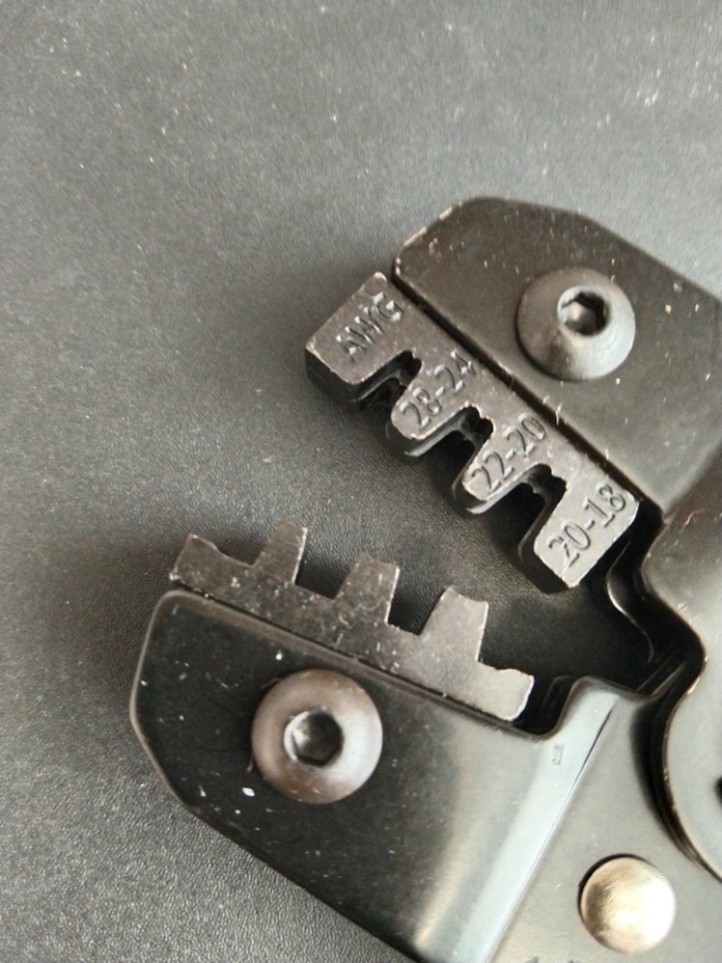 Pince à Sertir Embouts de Câblage - Type MOLEX