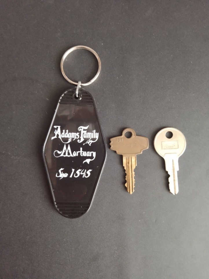 Key Holder - The Addams Family - Mortuary