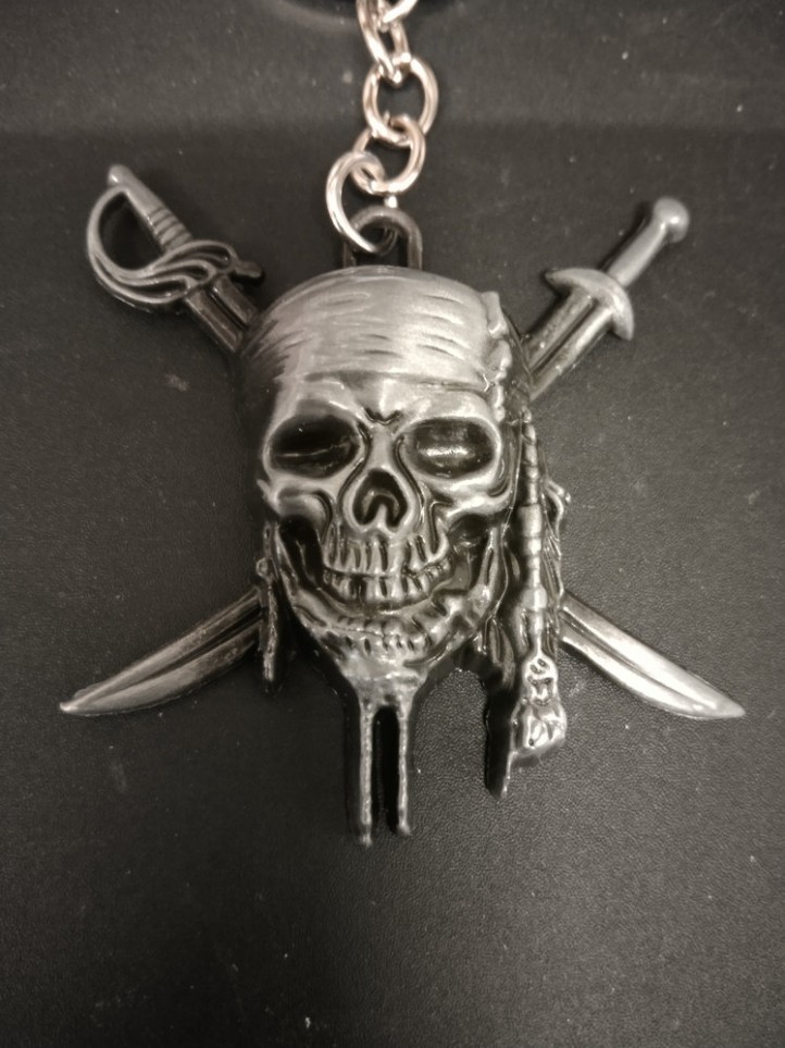 Key Holder - Pirates of the Caribbean - Skull
