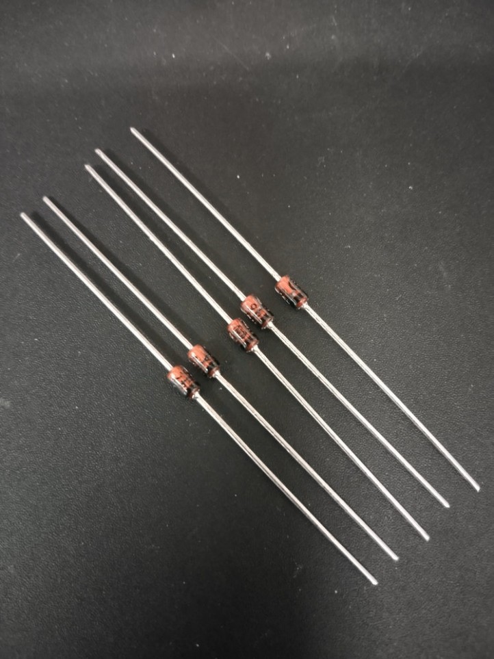 Diode - 1N4746A - x5