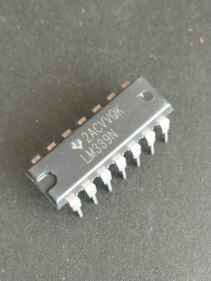 I.C. - LM339N