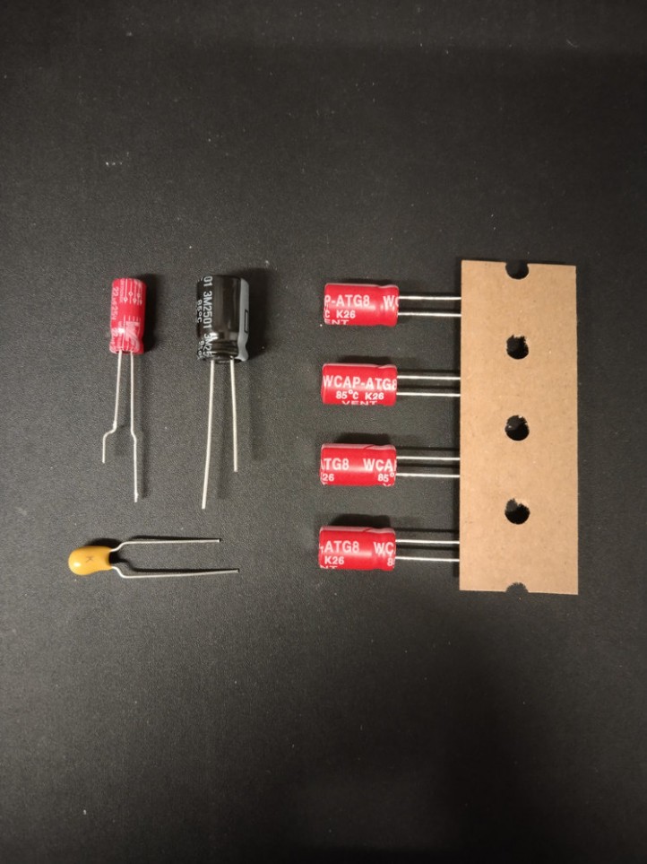 WILLIAMS - Systeme 9 - MPU - Kit Réparation Condensateurs WILLIAMS - Systeme 9 - MPU - Kit Réparation Condensateurs