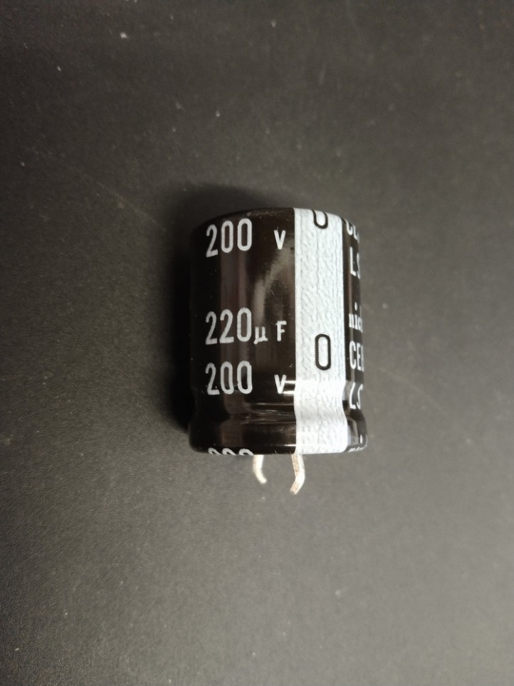 Capacitor Electrolytic - Snap In - 200V / 220µF