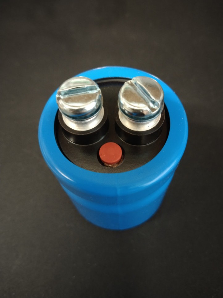 Capacitor Electrolytic - Screw Terminal - 25V / 12000µF