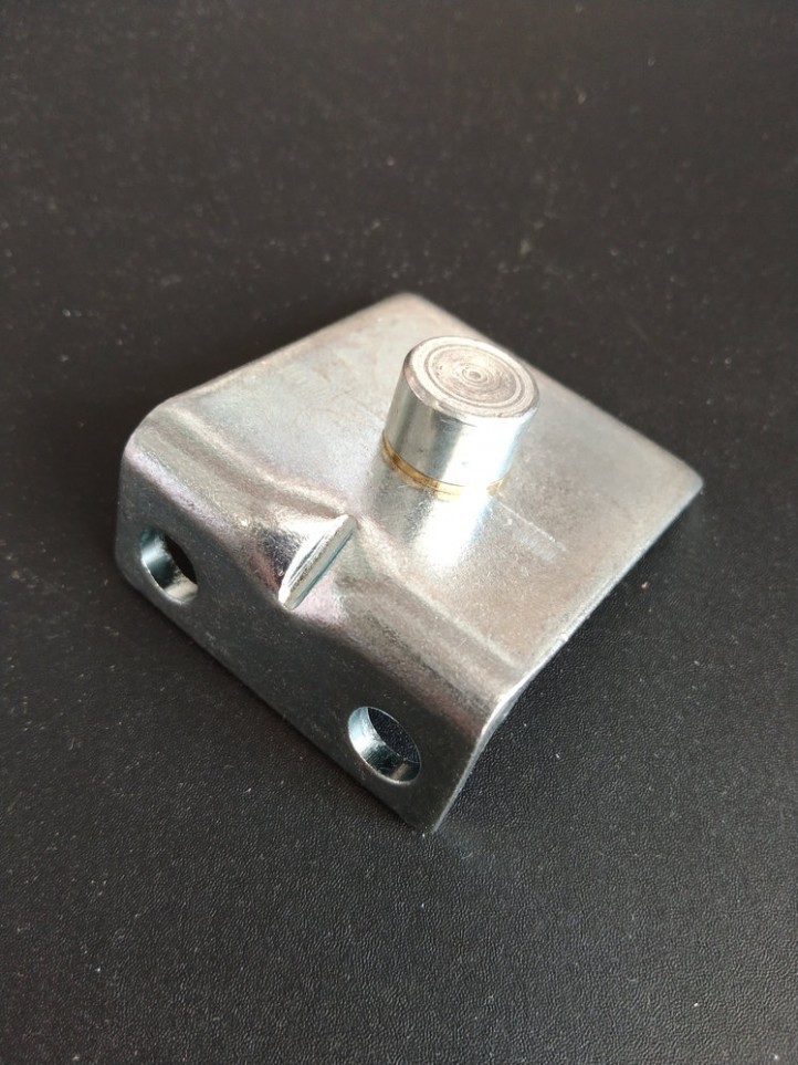 DATA EAST / SEGA / STERN - Coil Stop - 515-6308-01 - 7.3mm - Hole 6.4mm
