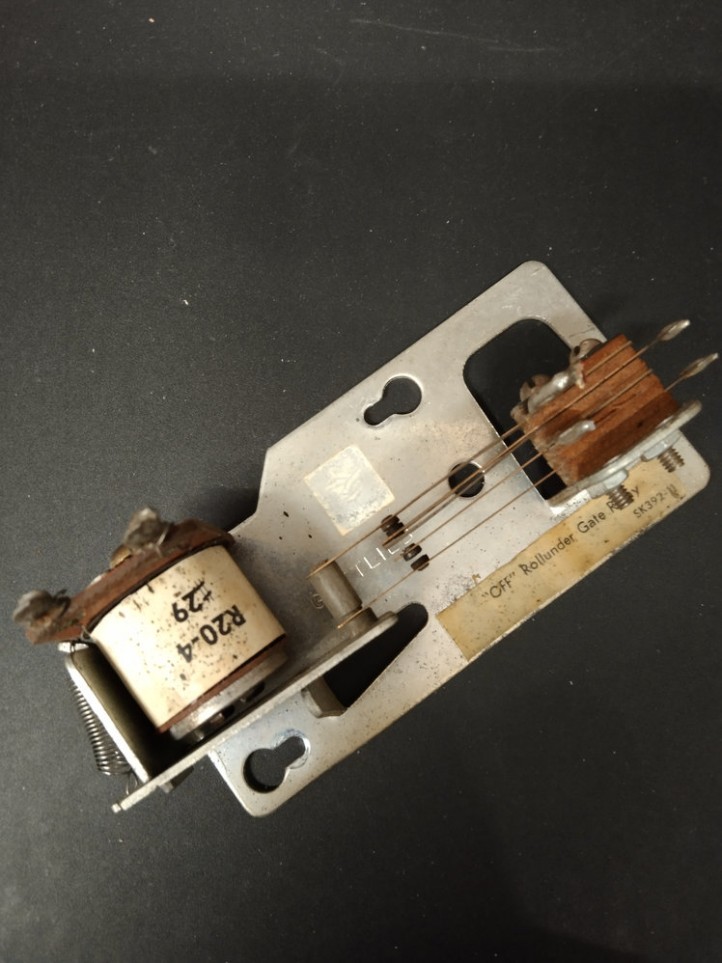 GOTTLIEB - Gondolier - 1958 - Relay - "OFF Rollunder Gate"