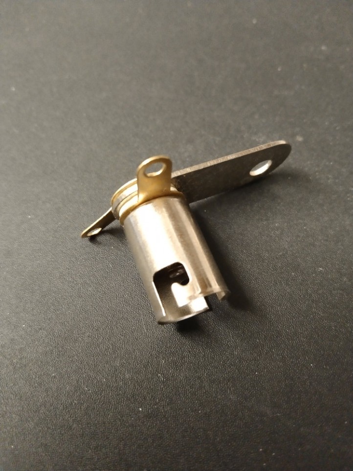 Socket BA9S