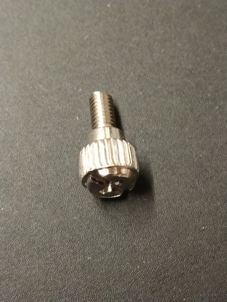 Thumb screw - coin mech