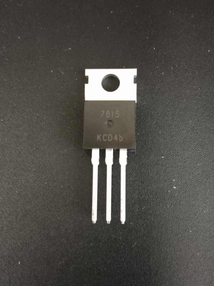 Régulateur - LM7815  +15V