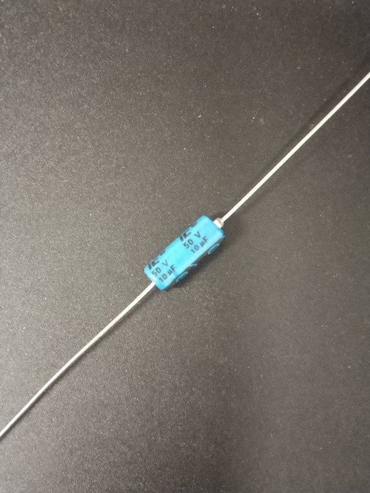Capacitor Electrolytic - Axial - 50V / 10µF