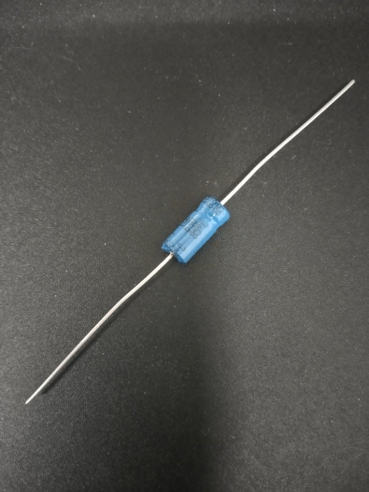 Capacitor Electrolytic - Axial - 63V / 1µF