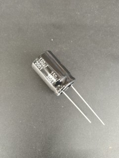 Capacitor Electrolytic - Radial - 200V / 150µF - Radial